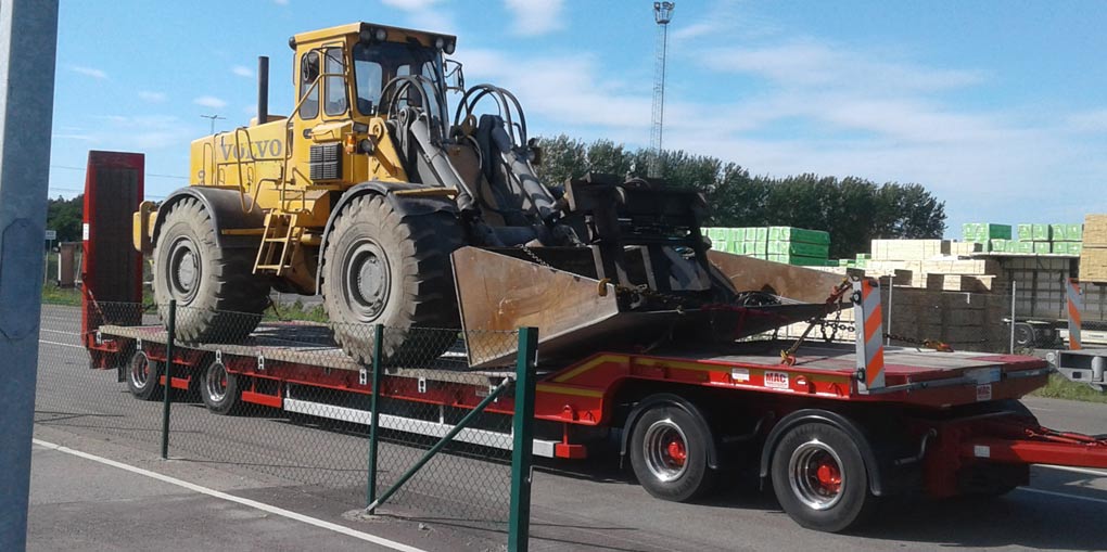 Maskintransporter Varberg Halland tung transport